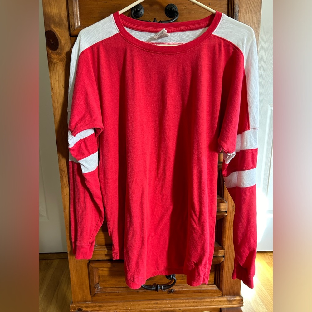 Victoria’s Secret PINK long sleeve t shirt